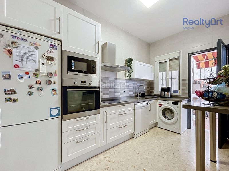 Foto f73181b8-afcf-4a4d-b014-6093648d1e7c. Casa adossada a Bellavista Sevilla