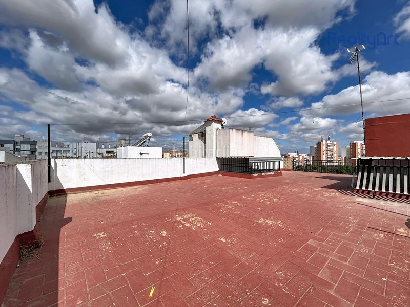 Foto 1edc0cc0-7188-49ac-a486-6f5fb13d57a1. Pis a Bellavista Sevilla