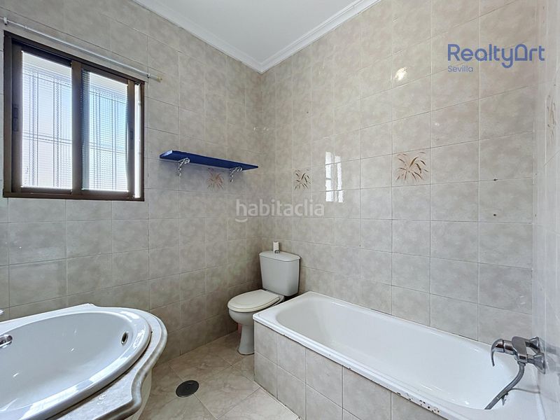 Foto 540445eb-6492-4d43-a58d-a4c6d0d4f26c. Pis a Bellavista Sevilla