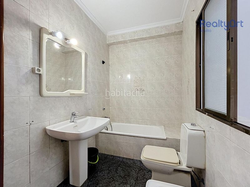 Foto e41616a2-9586-4d73-a08d-eaac3499a3ed. Pis a Bellavista Sevilla