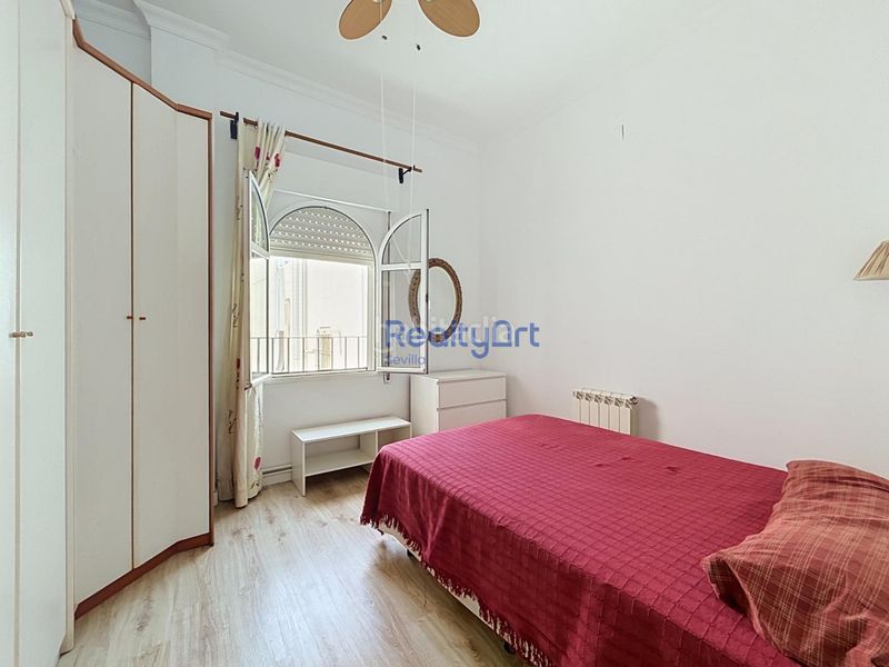 Foto 50518d31-e165-4523-a8c3-c8aff3dc3e07. Pis amb calefacció a San Gil Sevilla