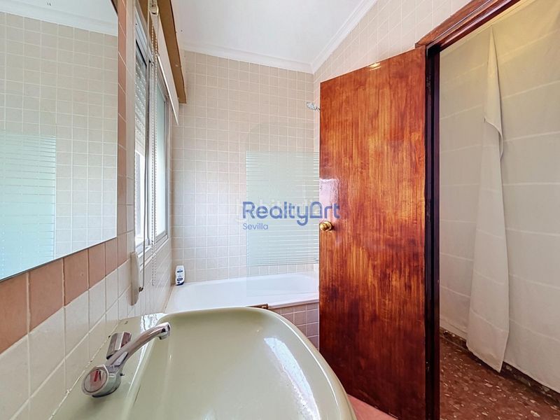 Foto c5155892-1581-4410-8683-dfeae4fe14ae. Pis amb calefacció a San Gil Sevilla