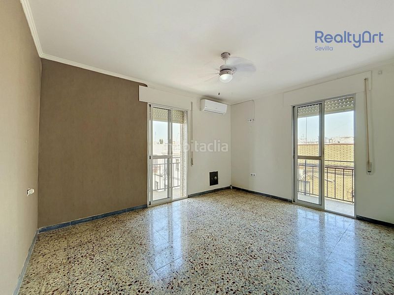 Foto 6c0bd012-5f19-4346-aada-17bb7a5288cf. Casa amb aparcament a Bellavista Sevilla