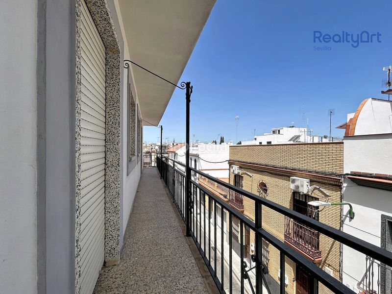 Foto 97cd2ed8-f328-42fc-a71a-504a09e64152. Casa amb aparcament a Bellavista Sevilla