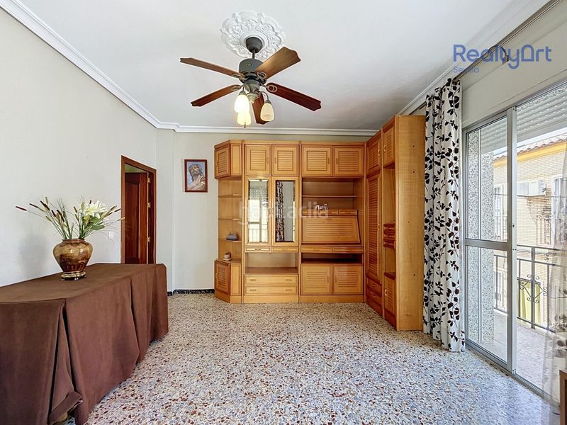 Foto b026f9b0-9e9c-4338-accf-79f41e8aec94. Casa amb aparcament a Bellavista Sevilla