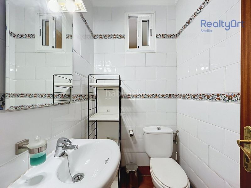 Foto b4e66345-7eed-4b5f-ace7-11ed6103b54f. Casa amb aparcament a Bellavista Sevilla