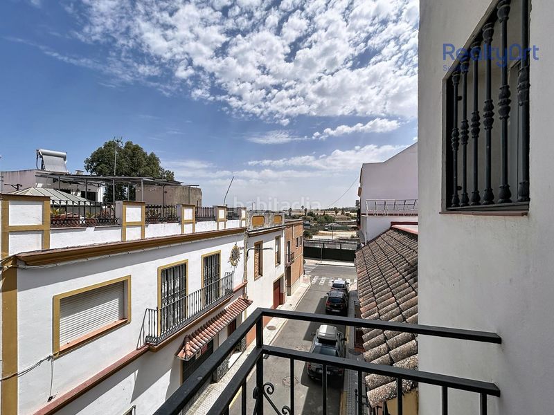 Foto d5ab93f0-bcff-4a22-8eec-24b1479608c4. Casa amb aparcament a Bellavista Sevilla