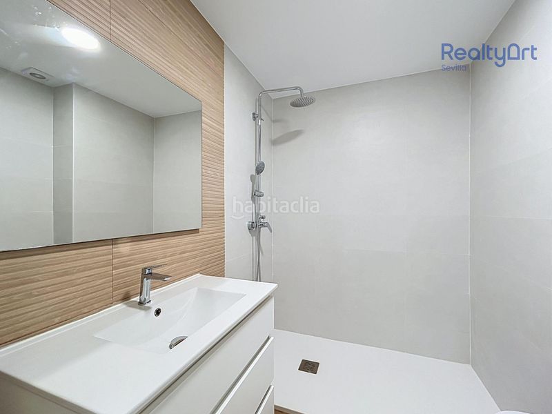 Foto ce03007c-d694-4001-b79a-87a2c5c8415b. Pis a Triana Este Sevilla