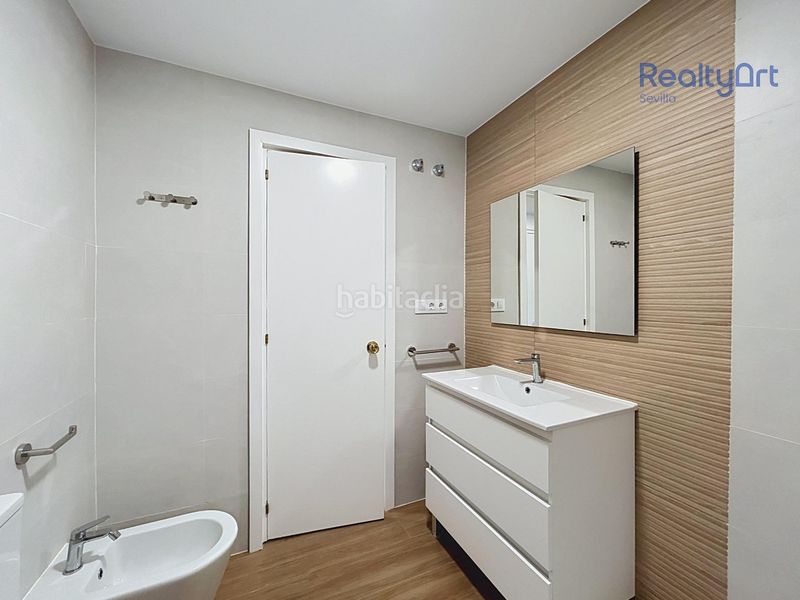 Foto f9479d79-17b1-46d0-88fa-078d139647bf. Pis a Triana Este Sevilla