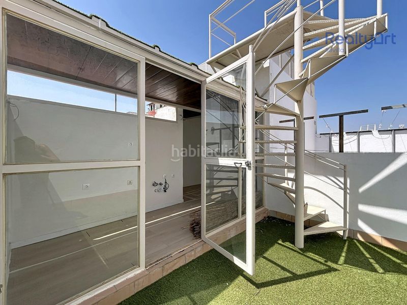 Foto 7651dbf7-83c4-4f6d-8caa-73092279277d. Dúplex duplex atico centro en San Vicente Sevilla