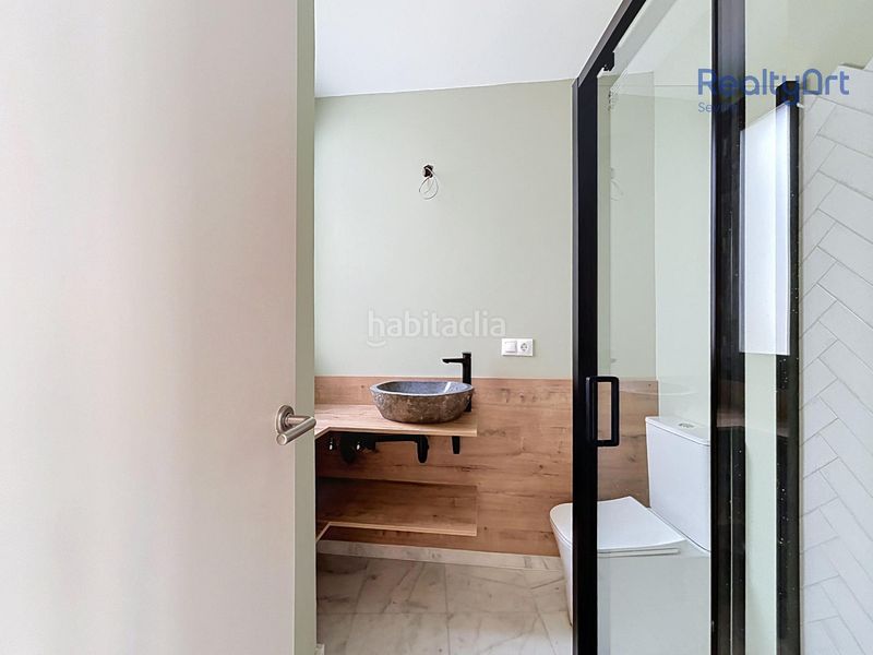 Foto be8ecce3-5732-45c6-8390-de15d382549e. Dúplex duplex atico centro en San Vicente Sevilla