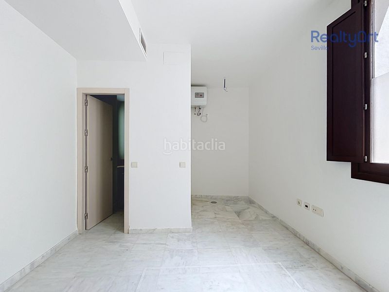 Foto c5689bae-b042-4641-948b-e95d96e1ee3a. Dúplex duplex atico centro en San Vicente Sevilla