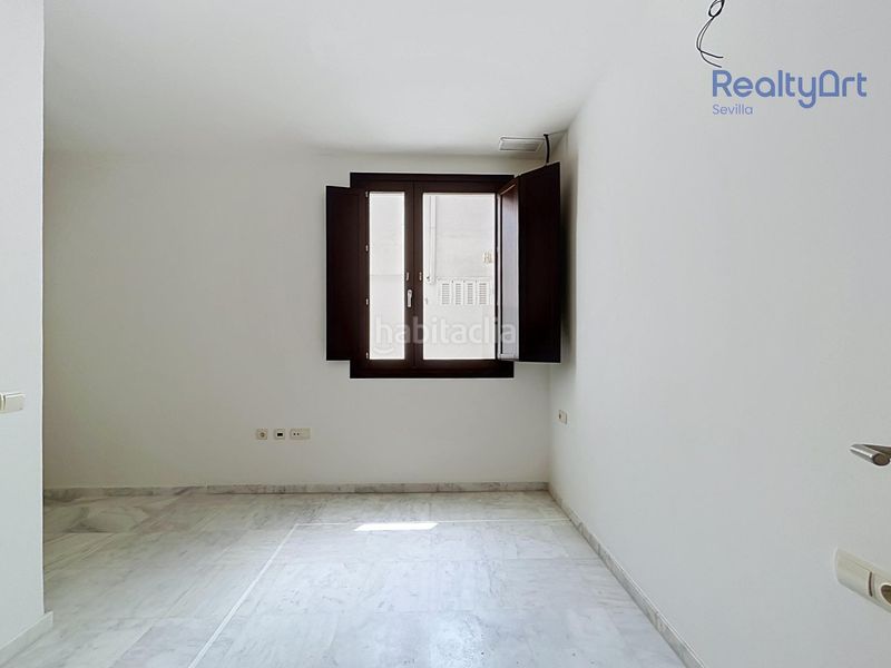 Foto efe8d0a7-94d0-4517-9769-99058c7e5f1a. Dúplex duplex atico centro en San Vicente Sevilla