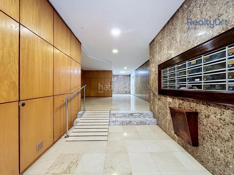 Foto 06fe29df-5dad-4885-8dba-41e99cff5716. Piso  calle arjona en Arenal - Museo Sevilla