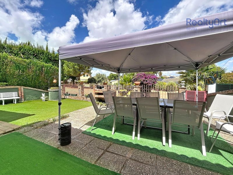 Foto a3d41476-6536-4169-ae21-1b4494d92a38. Chalet  en cerros en cerros de Montequinto Montequinto