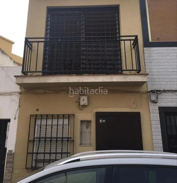 Foto 85bcdd78-1b45-40ba-8f96-d6c8bf4a5bce. Maison jumelée dans El Cerro Sevilla