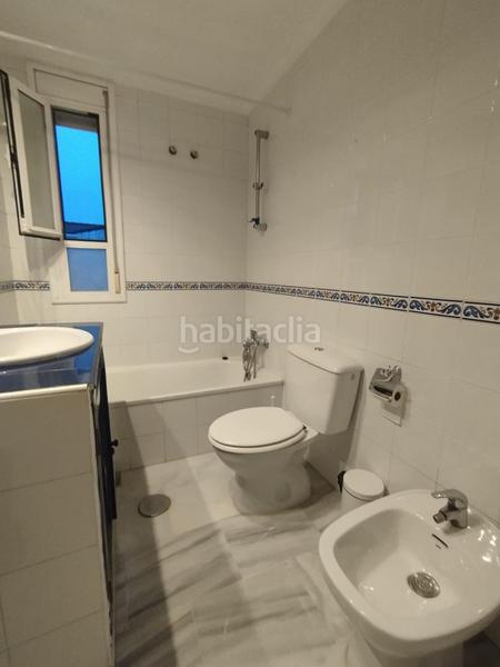 Foto f59f1cf4-70e8-45d4-9533-a18b7b018c18. Lloguer pis amb calefacció aparcament piscina a Camas