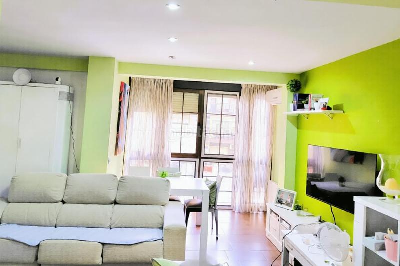 Foto 6e64d524-5594-4fb2-9863-a0611e6b76ce. Piso  en Los Remedios en Los Remedios Sevilla