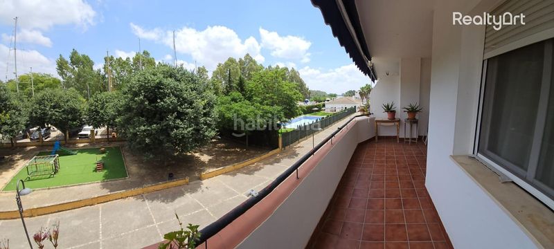 Foto 94a2309f-b959-41a4-b1ec-d51715e91ab7. Pis amb aparcament piscina a Gelves