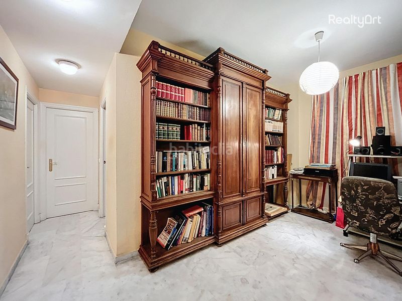 Foto af3ede5c-c661-4944-bcc5-bba665a47d03. Pis amb aparcament piscina a Gelves