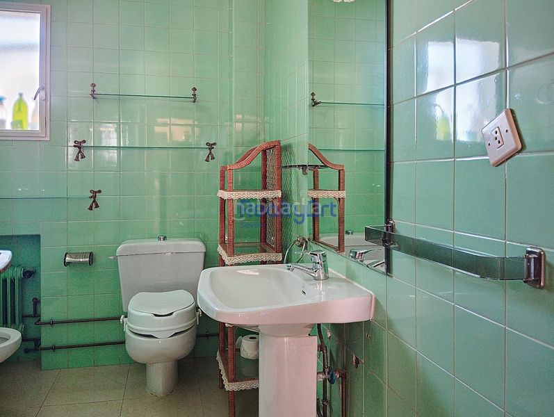 Foto 816dee20-cc97-40ac-a287-8eb7910f9c40. Pis amb aparcament a San Bartolomé Sevilla