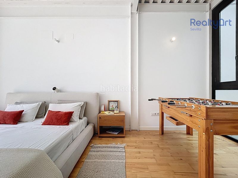 Foto 03d5400c-9bd2-4475-ac64-9cf53f524a94. Casa amb piscina a Feria Sevilla