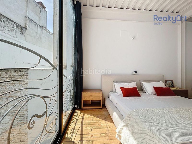 Foto 0ddc869e-6c42-48ae-a200-cc2f3ff624ee. Casa amb piscina a Feria Sevilla