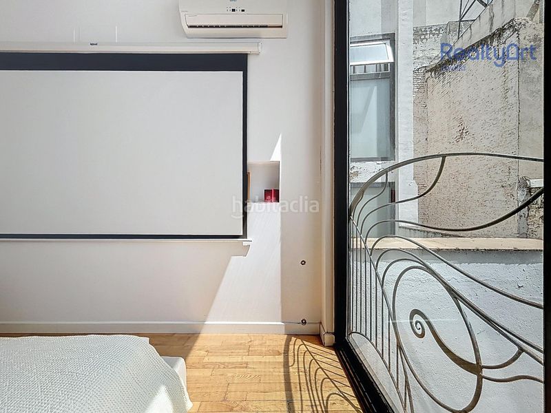 Foto 5b04ff1f-0381-40ab-82ee-185cd73d39d1. Casa amb piscina a Feria Sevilla