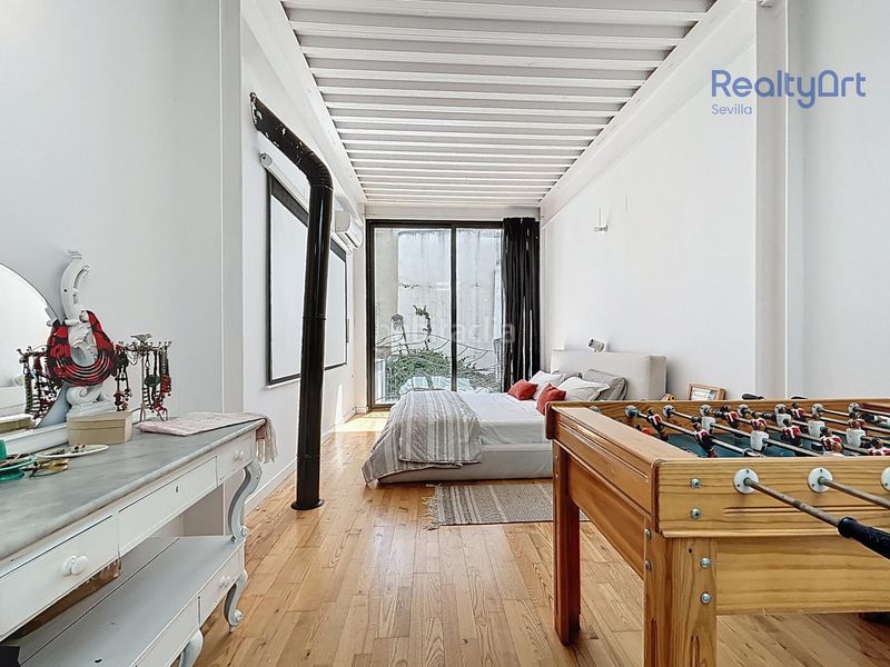 Foto 64acf66d-7468-4430-9aaf-005f506aebcf. Casa amb piscina a Feria Sevilla