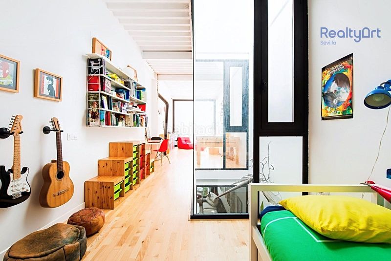 Foto d93a4be1-16d5-4e83-b19e-b79338b453dc. Casa amb piscina a Feria Sevilla