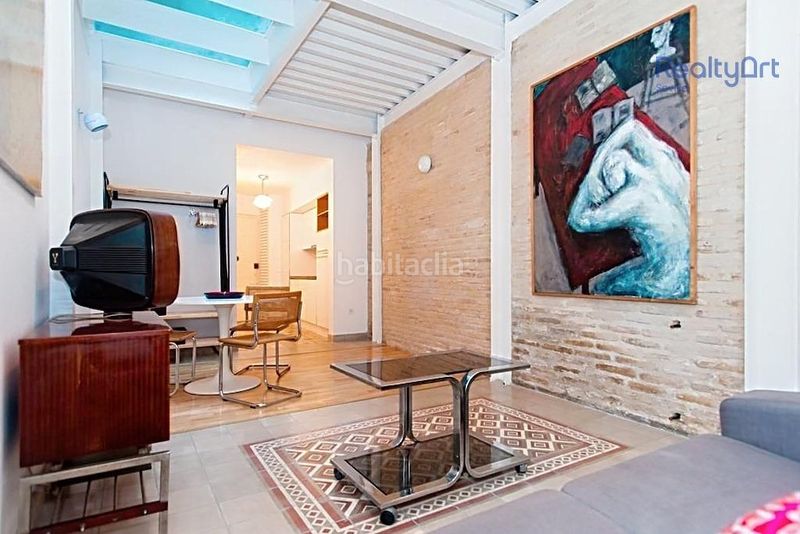 Foto e621c15a-a60f-4344-b73c-3d9f6a5c0526. Casa amb piscina a Feria Sevilla