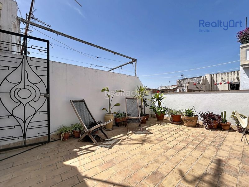 Foto e857723c-164c-4d44-b59c-0a1f21d3ed84. Casa amb calefacció piscina a Feria Sevilla