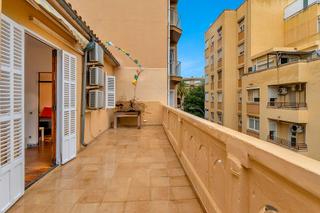 Rent Penthouse in Plaça de Toros. Ático en alquiler junto a plaza de toros