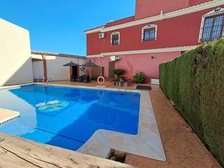 Xalet a San Alberto - La Alcubilla - Florisol. Villa en miraflores málaga