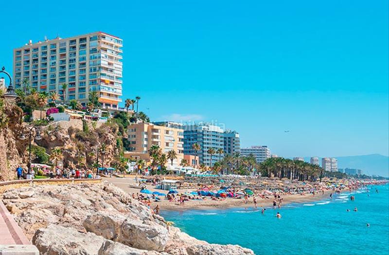 Foto bf201f21-9083-433f-a5d2-4a6b63f263d3. Édifice dans Manantiales-Estación de Autobuses Torremolinos