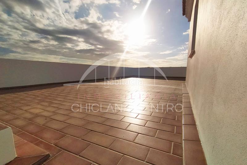 Foto 2af39d4e-e5e0-4856-bf1d-e7f92e1be462. Casa con parcheggio in La Banda - Campo de Fútbol Chiclana de la Frontera