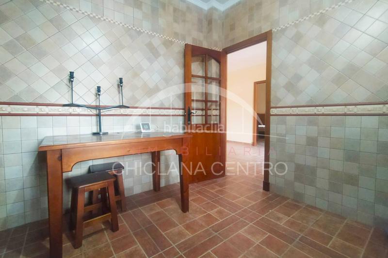 Foto 0eab2844-b242-4618-b4c7-3425e6c0142f. Chalet avec parking piscine dans Pelagatos - Pago del Humo Chiclana de la Frontera