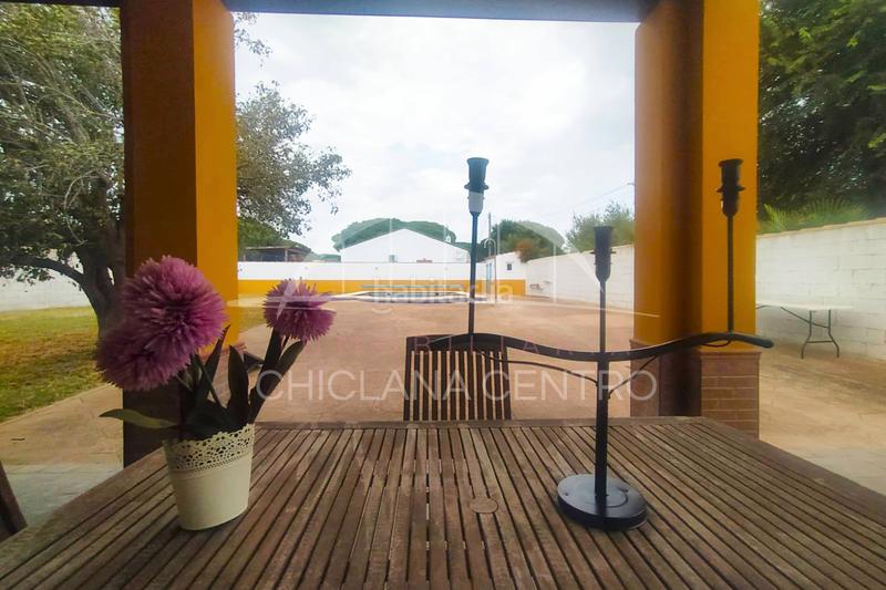 Foto 479f25ab-259a-4560-81d0-790b907ccdf3. Chalet avec parking piscine dans Pelagatos - Pago del Humo Chiclana de la Frontera