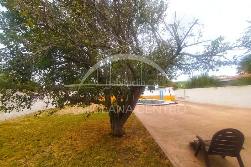 Foto b5eba583-b3c6-4250-9754-b699e28638d6. Chalet avec parking piscine dans Pelagatos - Pago del Humo Chiclana de la Frontera