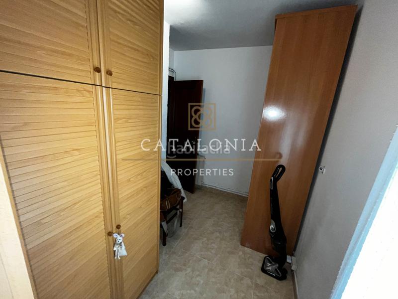 Foto 70dbc0bf-bd41-4009-920a-4b2e5c3a0f64. Àtic amb xemeneia calefacció a Pla d'en Boet Mataró