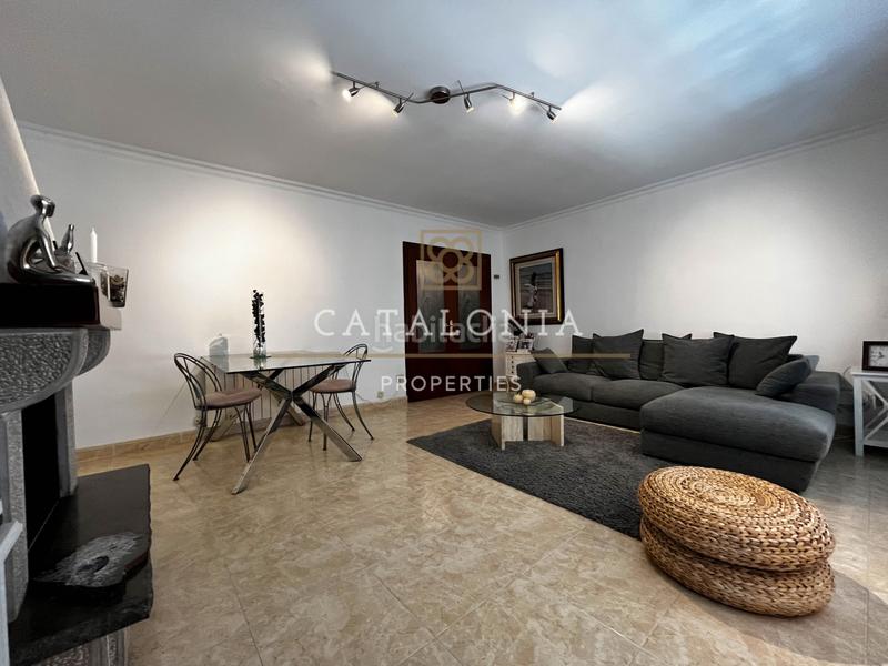 Foto beccf196-58c8-4713-9e67-d2377518cb04. Àtic amb xemeneia calefacció a Pla d'en Boet Mataró
