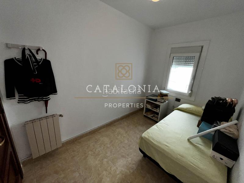 Foto e50f1441-788a-4bf7-8952-0da080ad2535. Àtic amb xemeneia calefacció a Pla d'en Boet Mataró