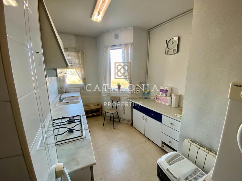 Foto 54092cbc-fea3-48b7-b17a-17b1feed975e. Flat with heating in Ca n'Oriac Sabadell