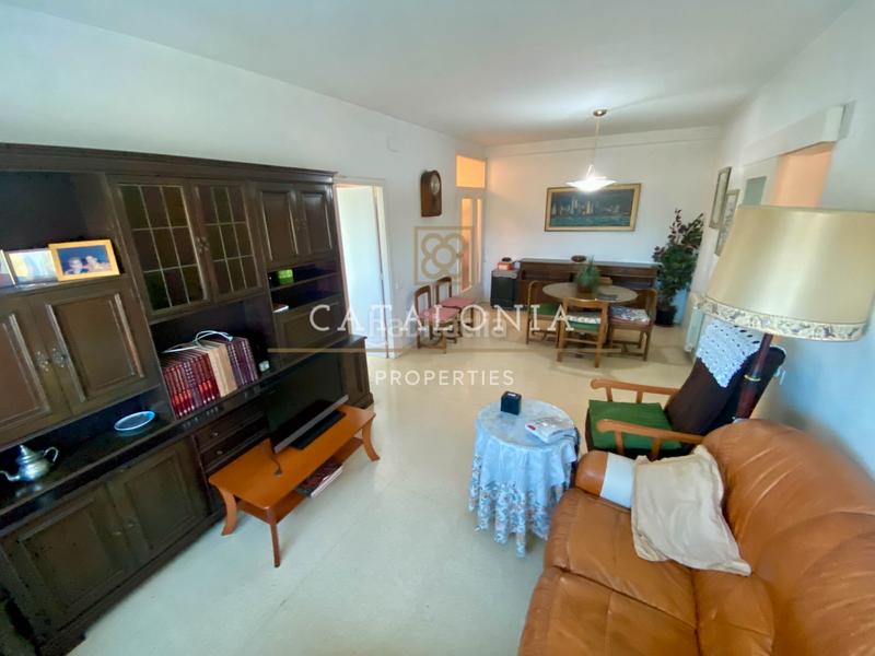 Foto f21f5983-32dc-41e4-9cec-720898277334. Flat with heating in Ca n'Oriac Sabadell