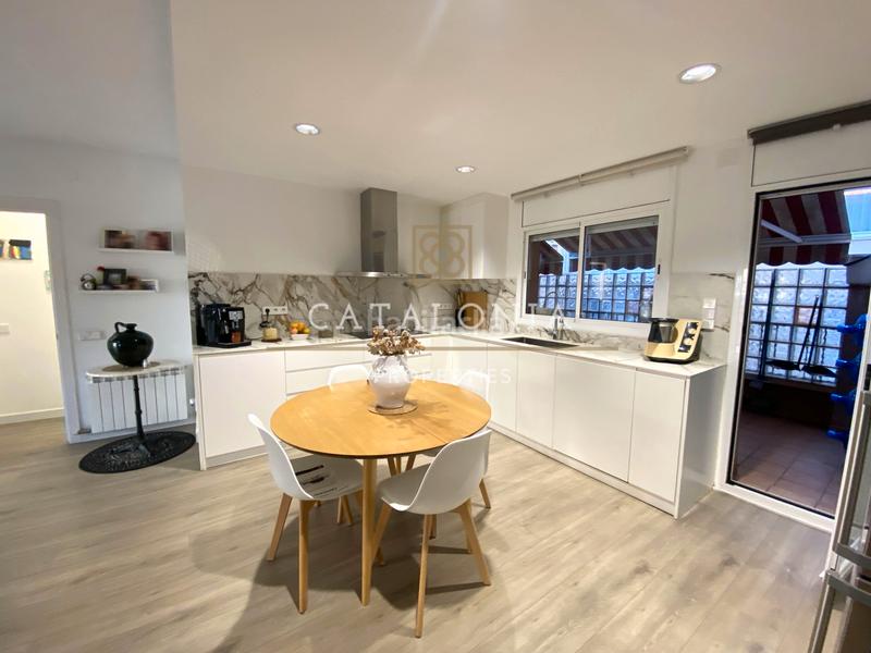 Foto 4d810c49-fc21-4594-b0d9-9138874bedde. Maison jumelée avec chauffage parking dans Barri Antic Barberà del Vallès