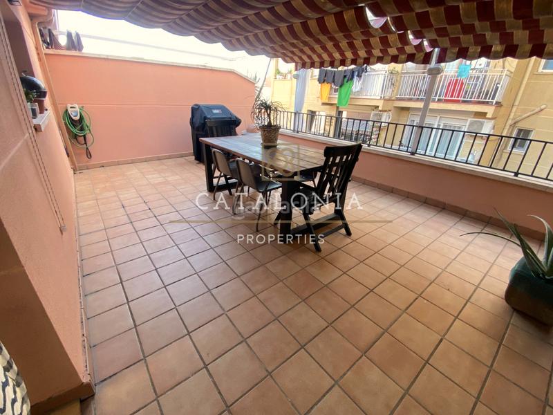 Foto 6cede4be-22f5-430d-926e-b54334f859ca. Maison jumelée avec chauffage parking dans Barri Antic Barberà del Vallès