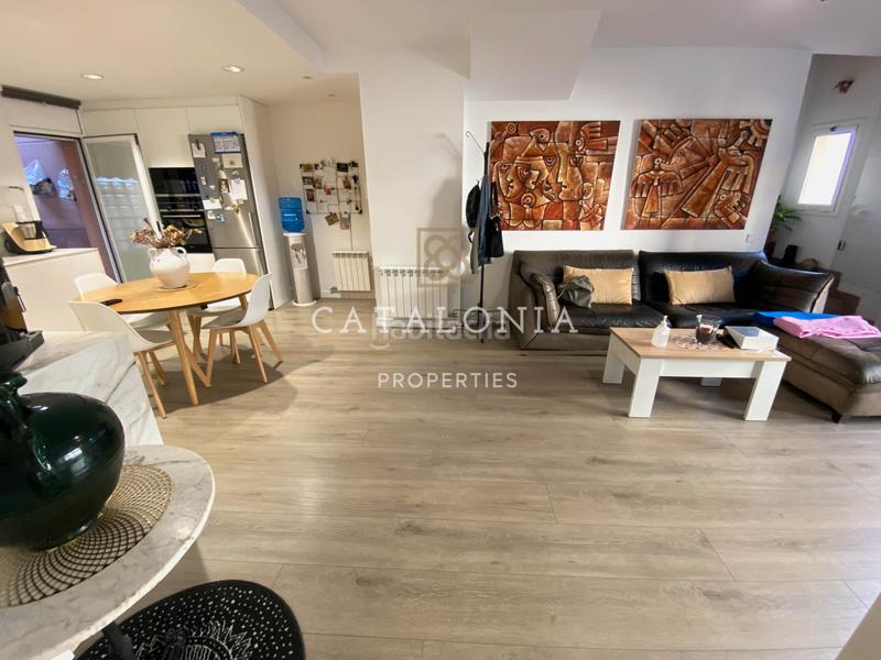 Foto f444f42e-cb55-4f68-bc91-899d46c600ab. Maison jumelée avec chauffage parking dans Barri Antic Barberà del Vallès