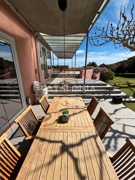 Foto 532dce62-17d2-4663-960d-e673ebd9ca22. Alquiler chalet espectacular casa con fran parcela en alquiler temporal en Sant Vicenç de Montalt