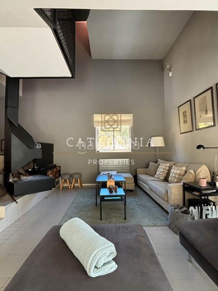 Foto 5a98cd3b-62d0-4710-be16-e7677e3581b4. Alquiler chalet espectacular casa con fran parcela en alquiler temporal en Sant Vicenç de Montalt