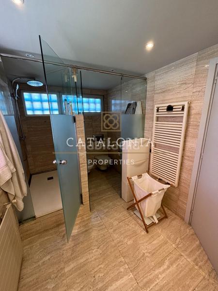 Foto bee0df62-0165-4099-bc11-6c5cea664180. Alquiler chalet espectacular casa con fran parcela en alquiler temporal en Sant Vicenç de Montalt